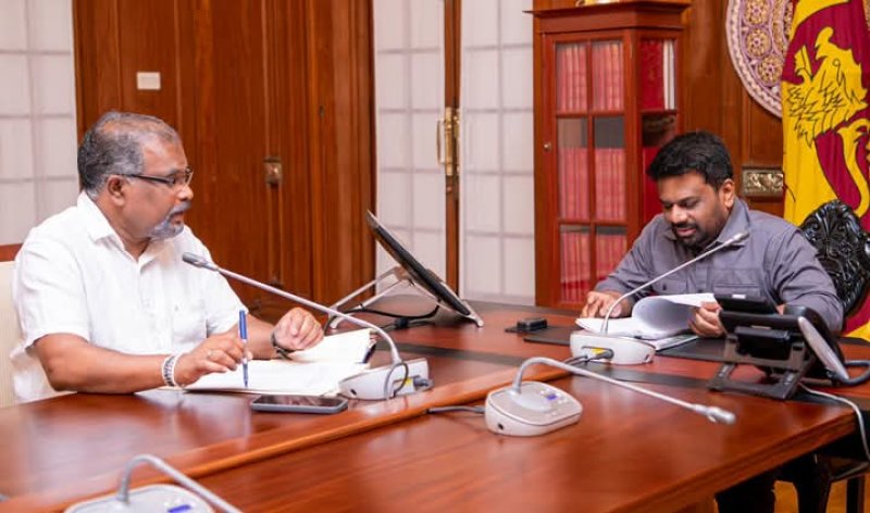 President Reviews Final Draft of National Budget 