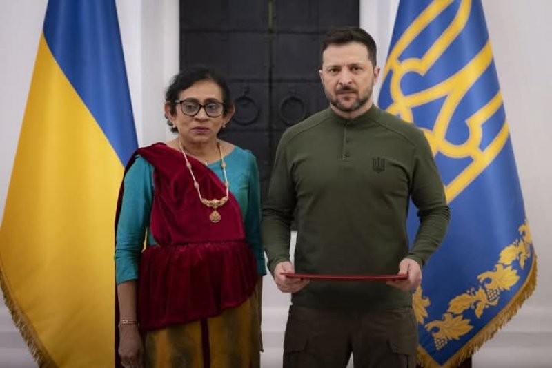  Zelensky Seeks Sri Lanka's Support for Peace 