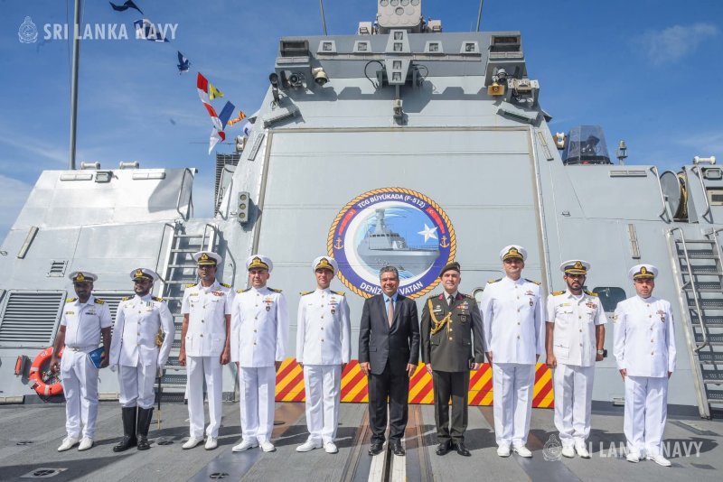 Turkish Naval Ship TCG B&Uuml;Y&Uuml;KADA arrives in Colombo