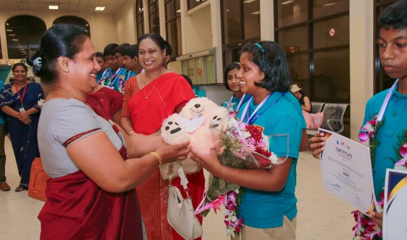 Medal-winning Sri Lankan school students back to the island