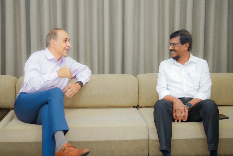 Meeting between WB Representative &amp; JVP General secretary