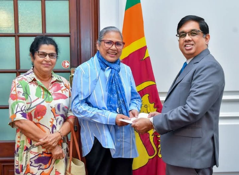 Foreign donor contributes USD 33,000 to &lsquo;Rebuilding SL'