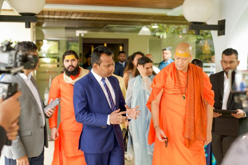 Indian religious delegation arrives in Sri Lanka 