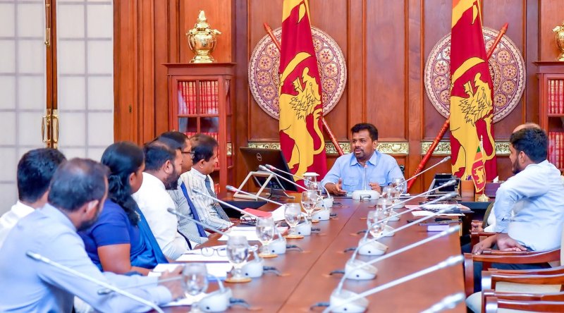 Meeting held between the President and the engineers&rsquo; of CEB