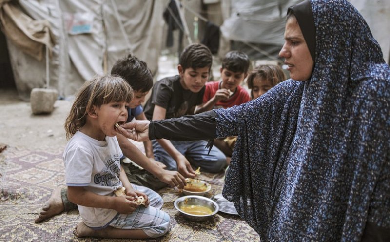 UN court orders Israel to allow food &amp; medical aid into Gaza