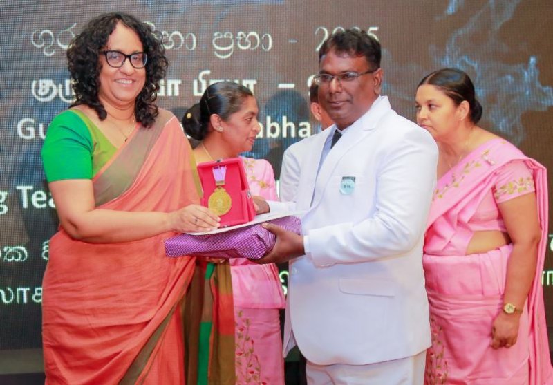 Edu Minister extends greetings on National Teachers&rsquo; Day
