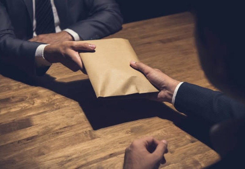 ASP complains to Bribery Commission against female lawyer