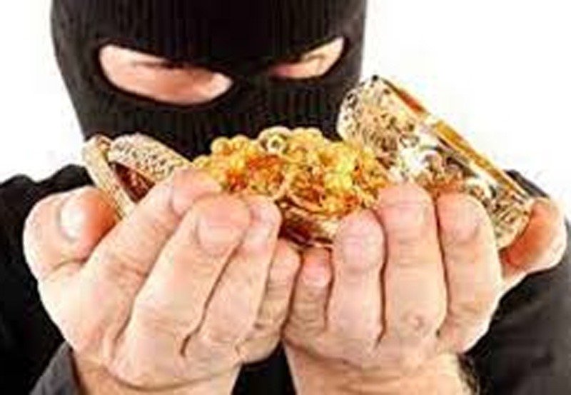 Police probe theft from Chinese tourist