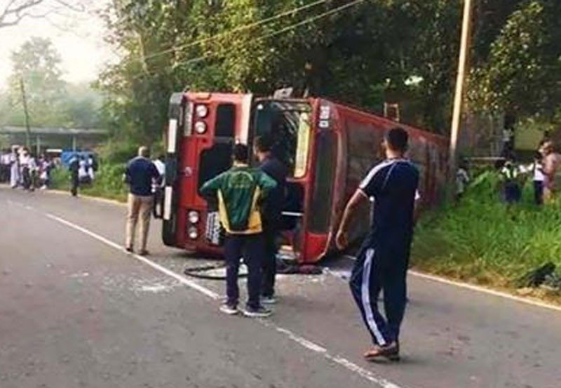 Bus accident leaves 38 injured, including schoolchildren