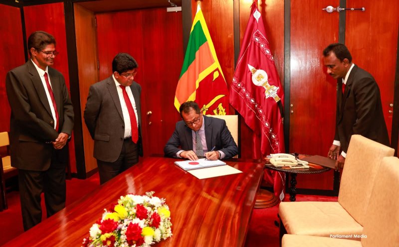 article_image