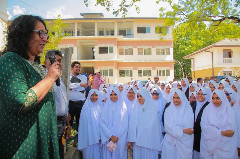 Education Minister conducts surprise visit