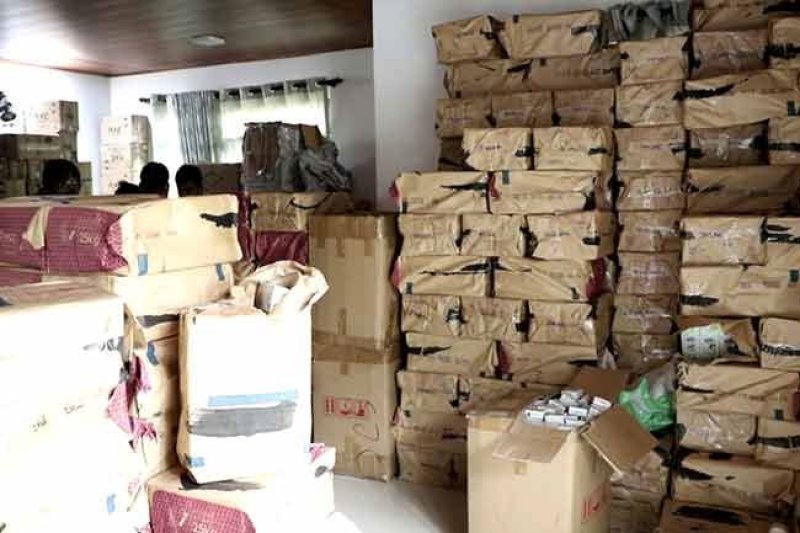 Rs. 100 million worth of illegal perfumes seized in Gothatuw