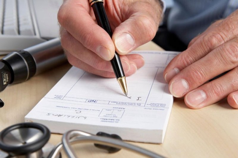 SLMC issues warning to doctors over false prescriptions