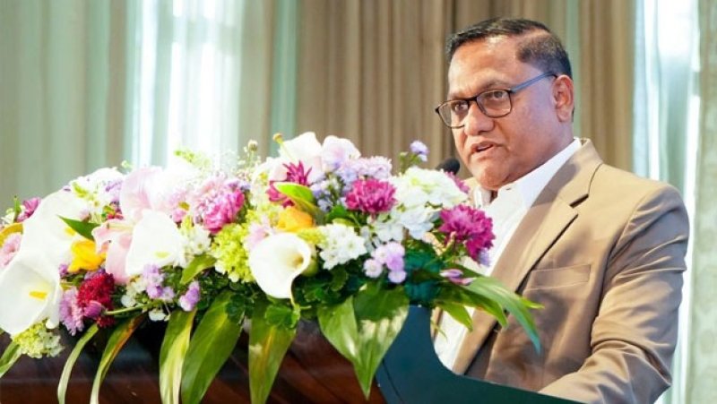Minister invites Indian investors and filmmakers