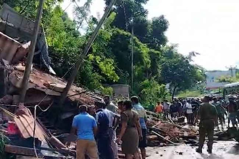 Ganethenna section of Kandy&ndash;Colombo road remains closed