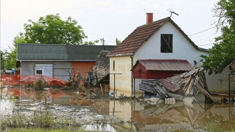 Government launches urgent programme to rebuild houses