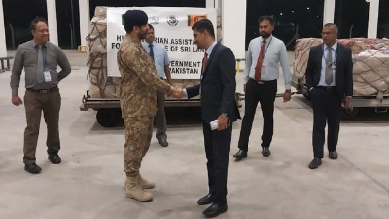 Pakistan sends 13 metric tons of relief aid to Sri Lanka