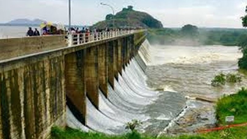 Heavy rain raises water levels, major reservoirs over flow