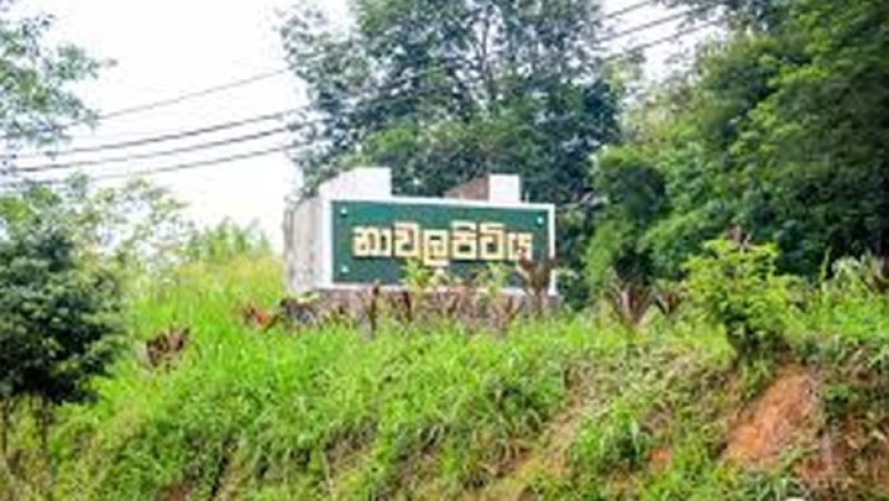 Nawalapitiya&ndash;Kandy road reopens