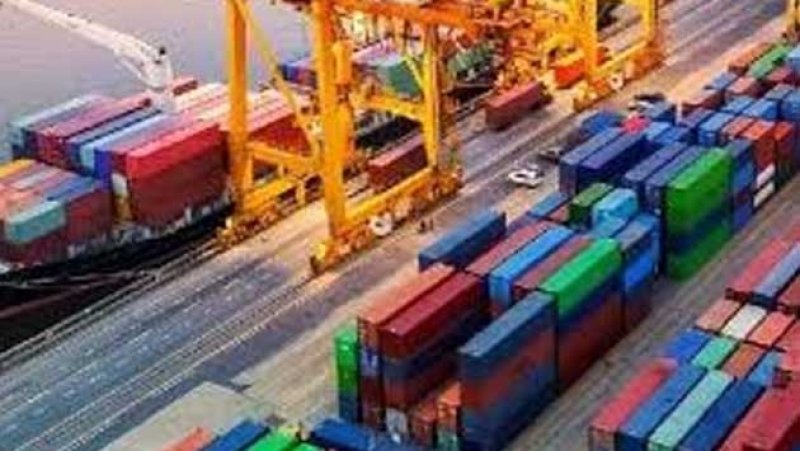 Authorities take action to reduce year-end container traffic