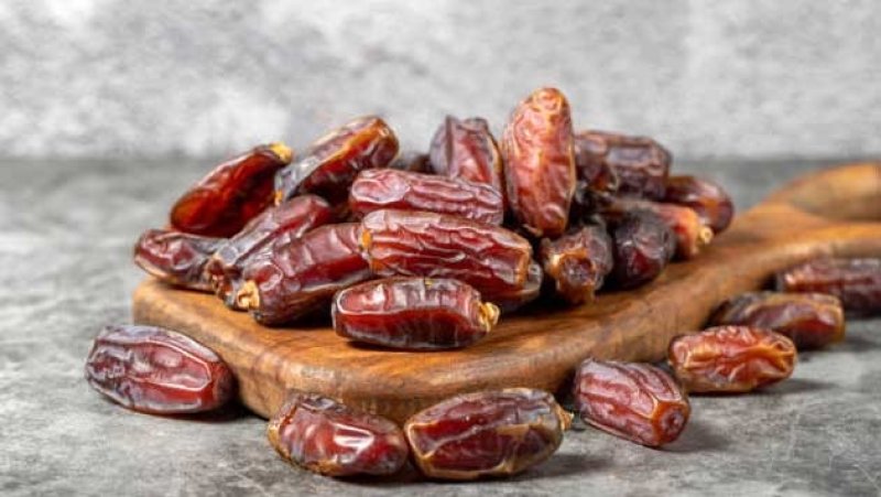 Cabinet grants tax concessions for imported dates