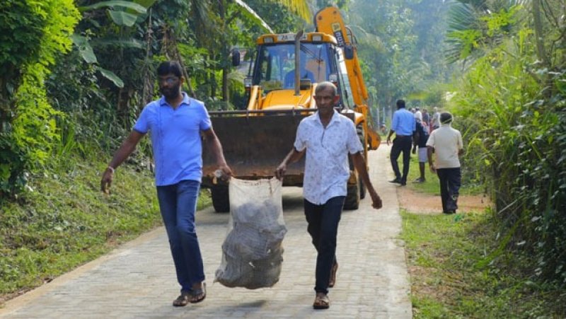 Minister highlights village-centred development