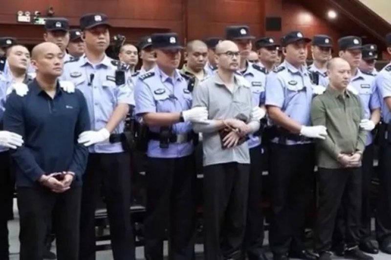 China executes four more Myanmar mafia members
