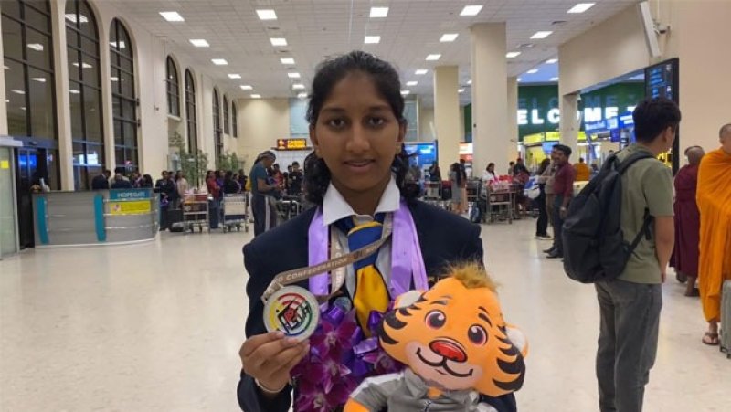 Sri Lankan shooters return home with medals