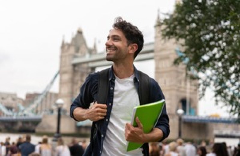 Higher standard of English now required to settle in the UK