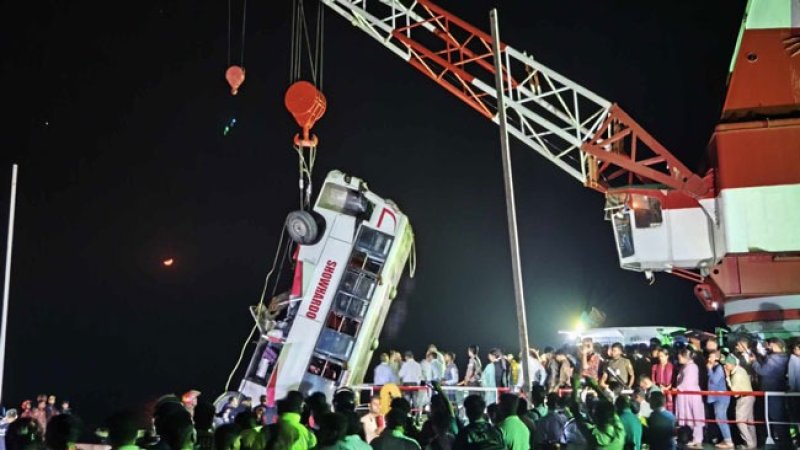 24 people die after bus plunges into Bangladesh river