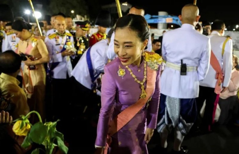 Thai king's eldest daughter dies