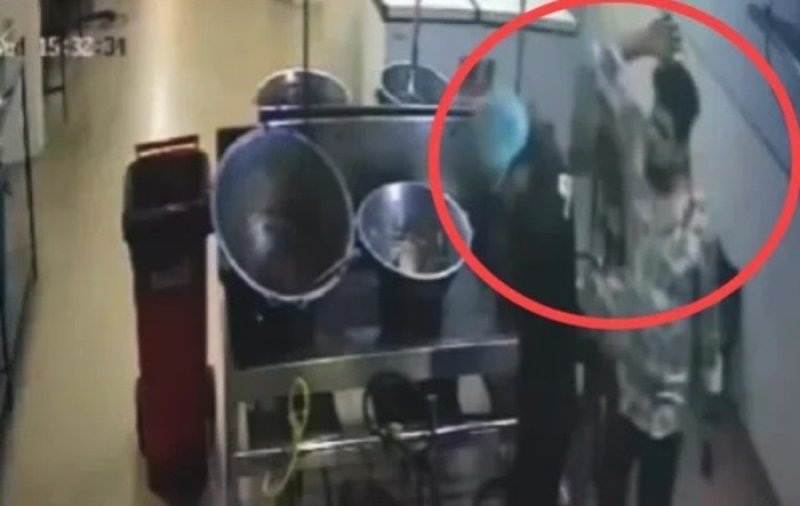 Labour Ministry probes Mr. Kottu chain after owner&rsquo;s arrest