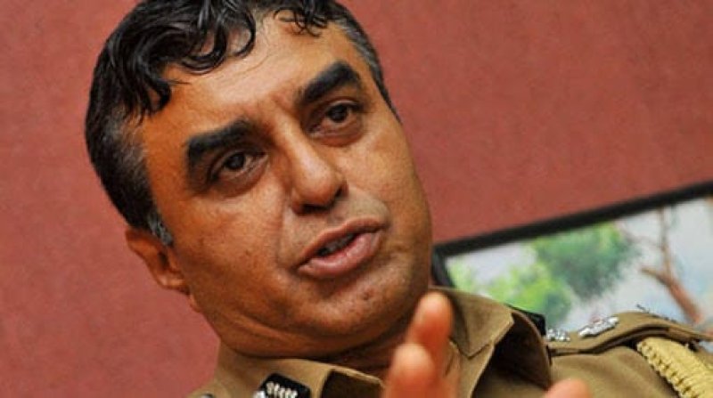 Former IGP Pujith Jayasundara sentenced to death