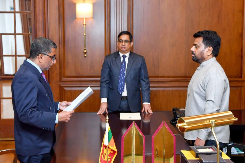 Dr.Suranga Fernando sworn In as Central Province Governor
