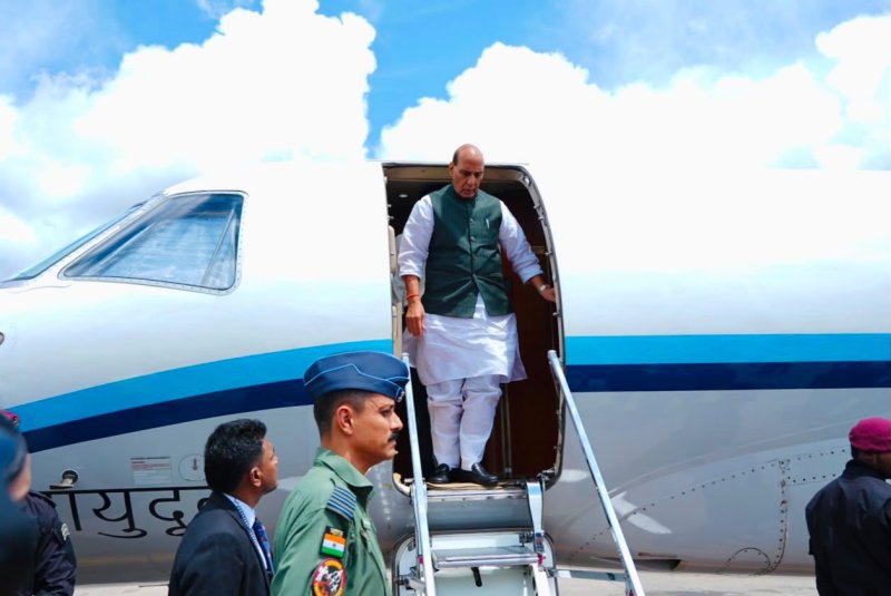 What agreements will Rajnath Singh sign in Sri Lanka?