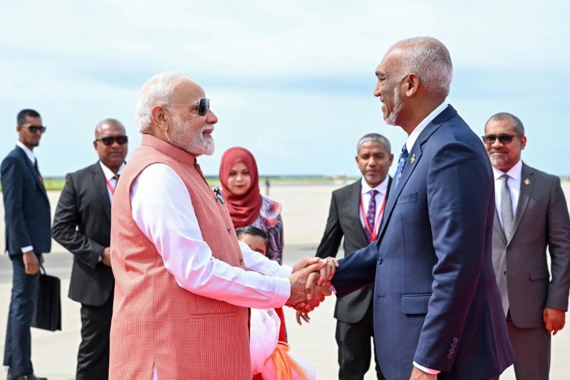 India agrees to roll over $320M swap facility to Maldives