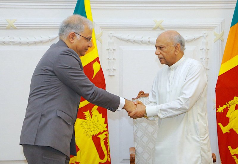 Prime Minister and new Indian Envoy discuss economic ties 