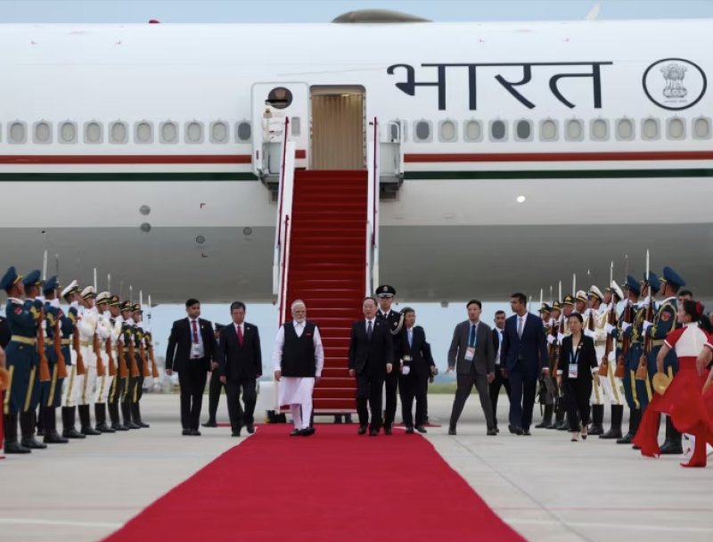 India&rsquo;s Modi meets Xi on his first China trip in seven years