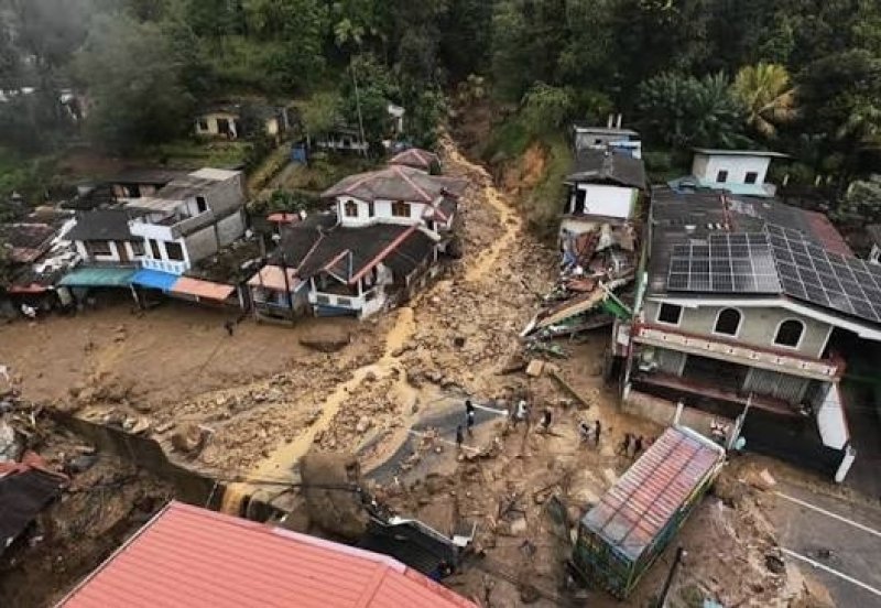 Housing complexes to be built for cyclone-hit families