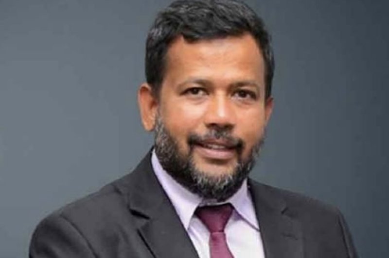 Rishad Bathiudeen appears before Bribery Commission