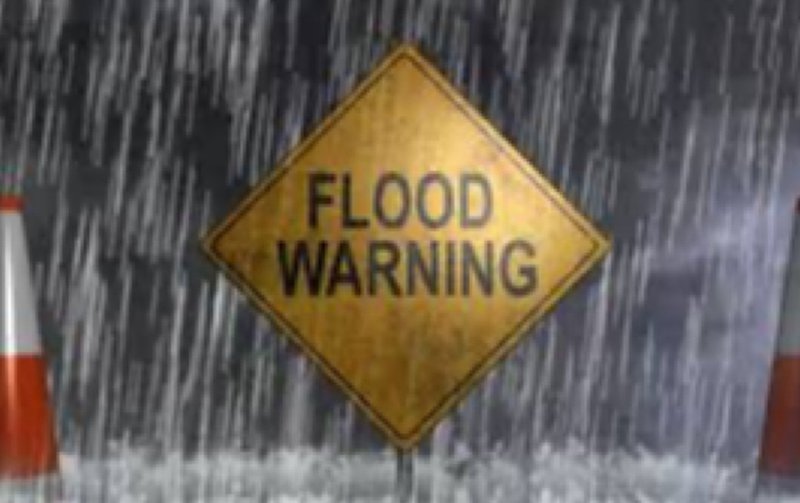 Senanayaka Samudraya reaches full capacity, flood warning
