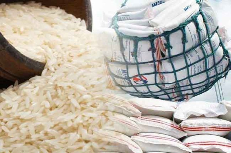 First Consignment of Rice Imported by the Government Arrives