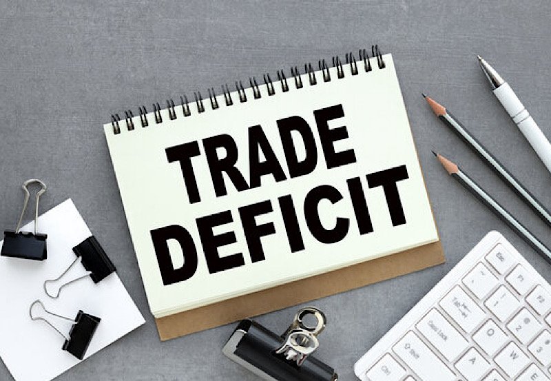 Sri Lanka's trade deficit reaches lowest point since 2010 