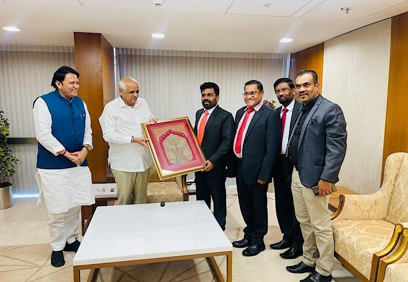 Anura Kumara engages in talks with Gujarat Chief Minister