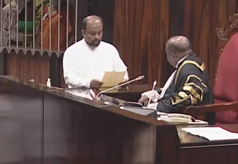 Jagath Priyankara sworn in to fill vacant seat in Parliament