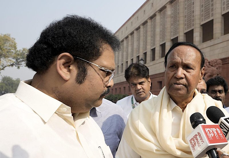 DMK MPs walk out of Lok Sabha over fishermen issue