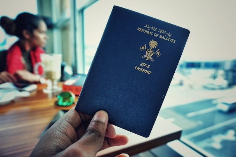 SL Introduces New Visa Regulations for Maldives Tourists 