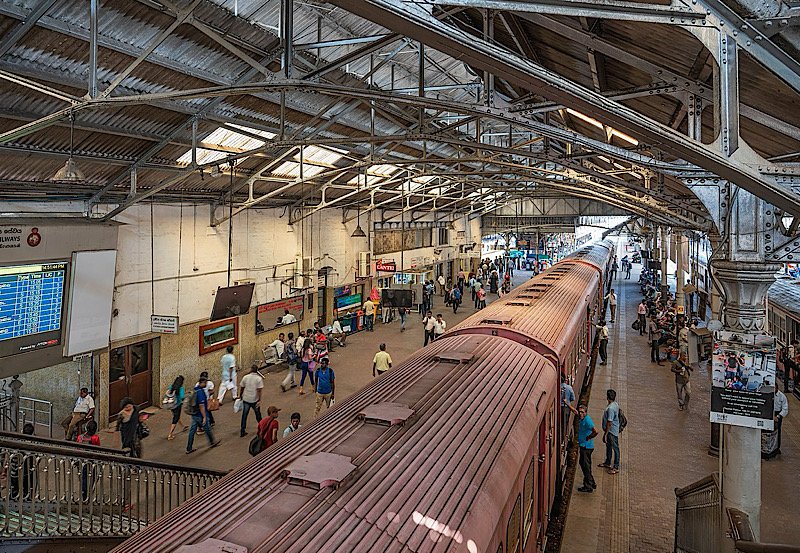Fort Railway Station gets digital time schedule screens