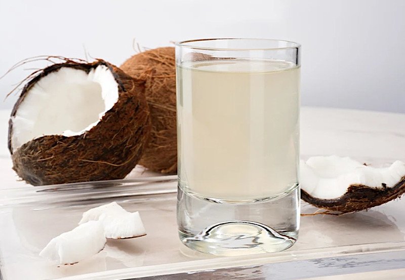 Sri Lanka's coconut water export income surges in February