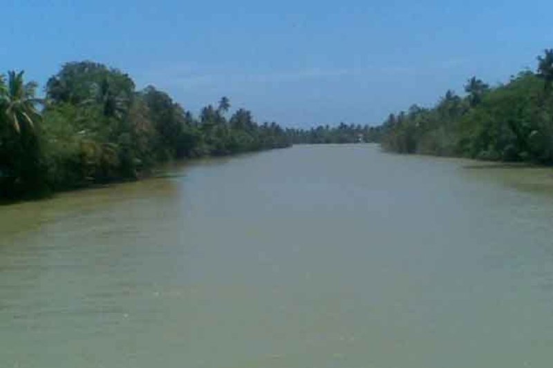 River Water Levels Recede as Rainfall Declines
